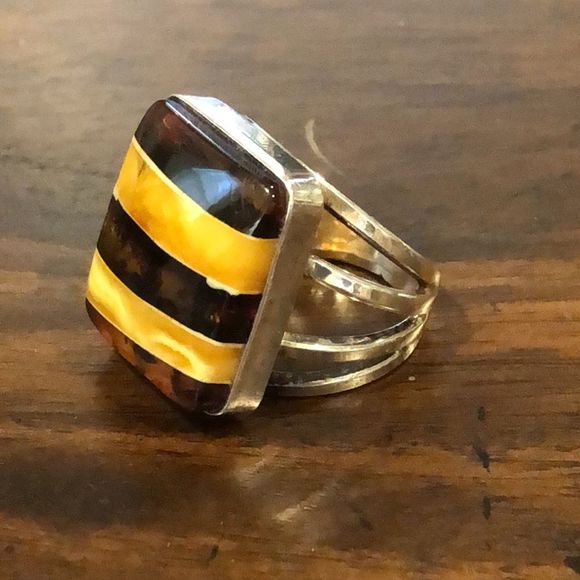 ARTISAN Sterling Silver Striped Bezel Set Maple & Honey Colored Amber Ring Sz 7 - Picture 3 of 10
